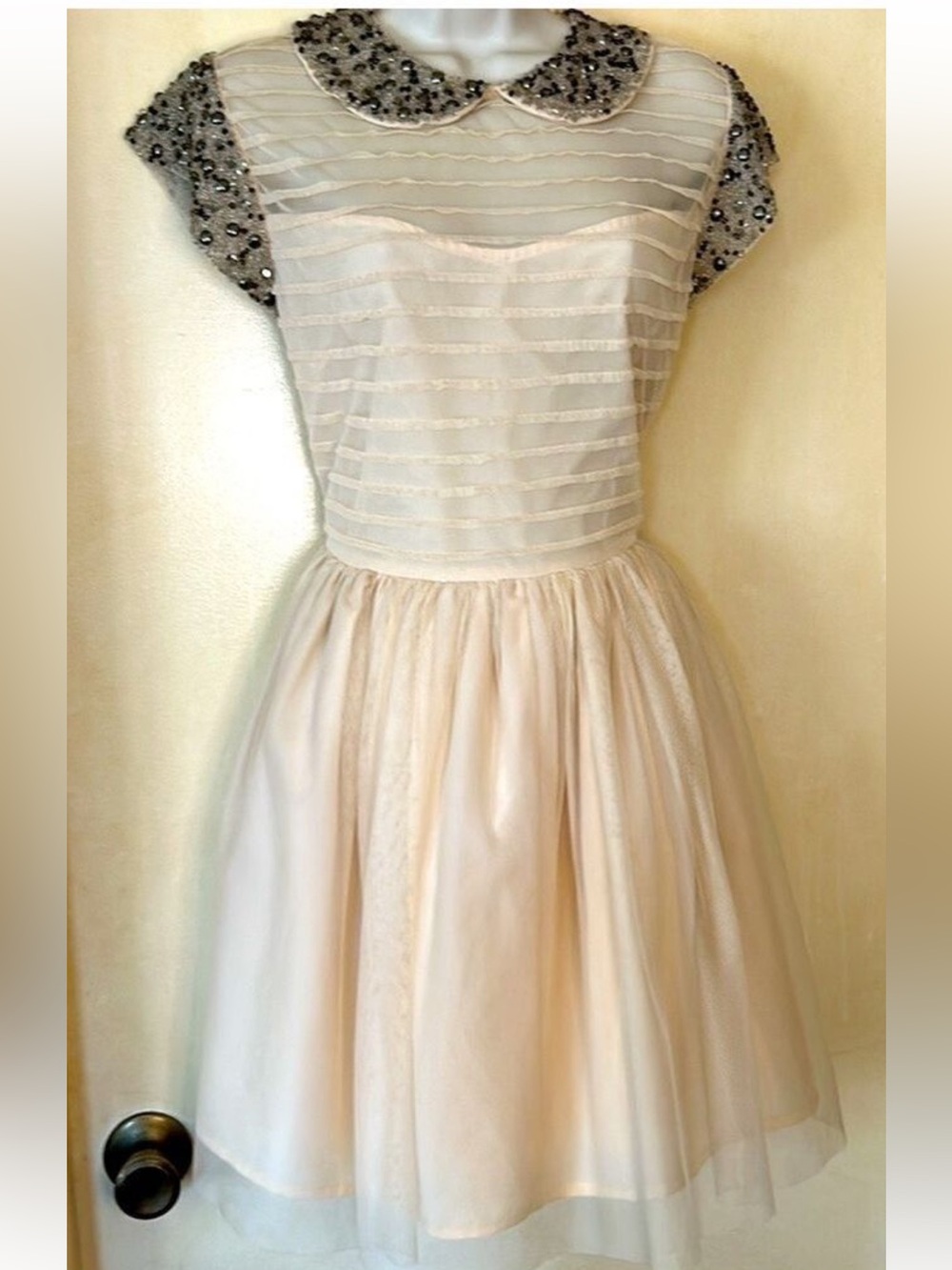 ASOS champagne/peach prom dress with tulle and bead embellishment size 4